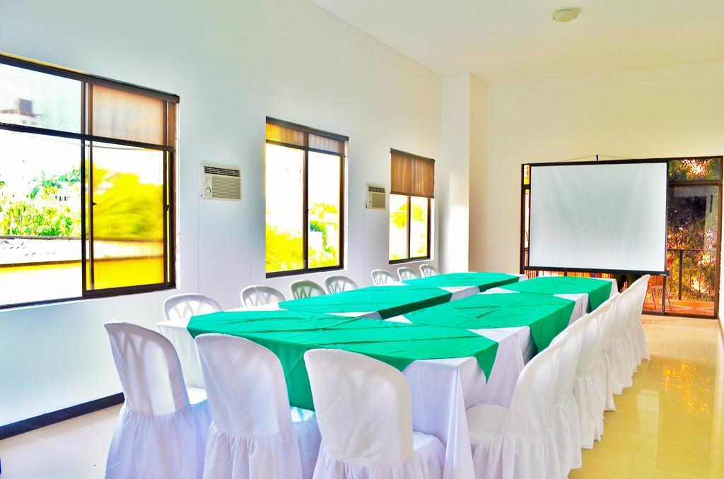 Hotel Pinares Plaza เปเรย์รา ภายนอก รูปภาพ