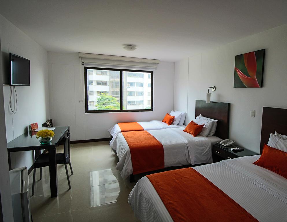 Hotel Pinares Plaza เปเรย์รา ภายนอก รูปภาพ